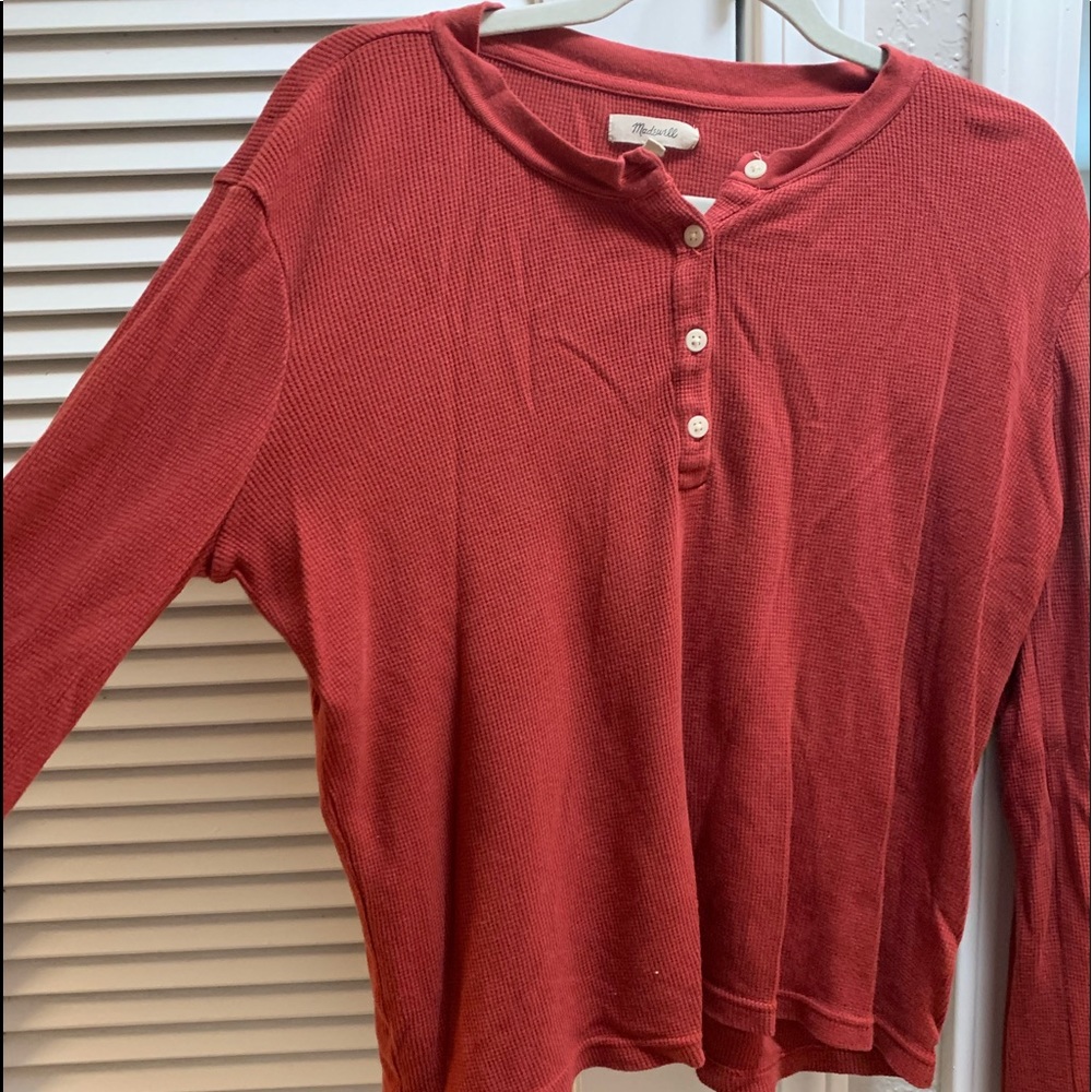 Balloon sleeve burnt orange thermal tee